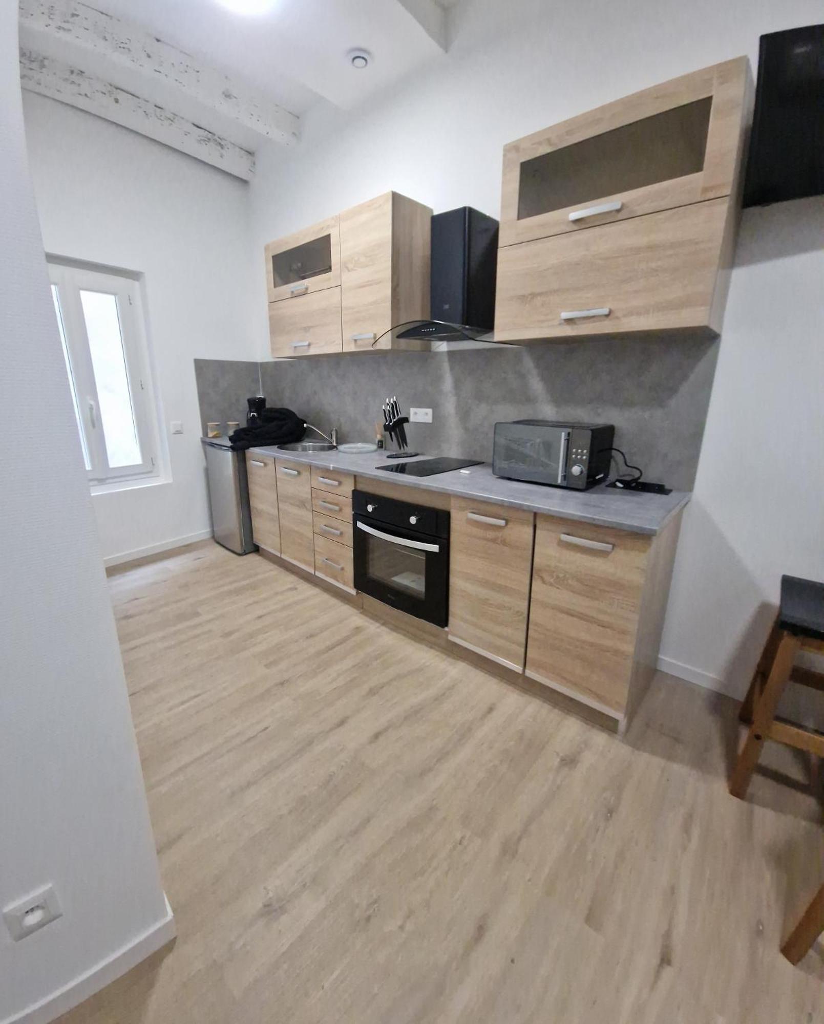 Saime Apartment Meze Exterior photo